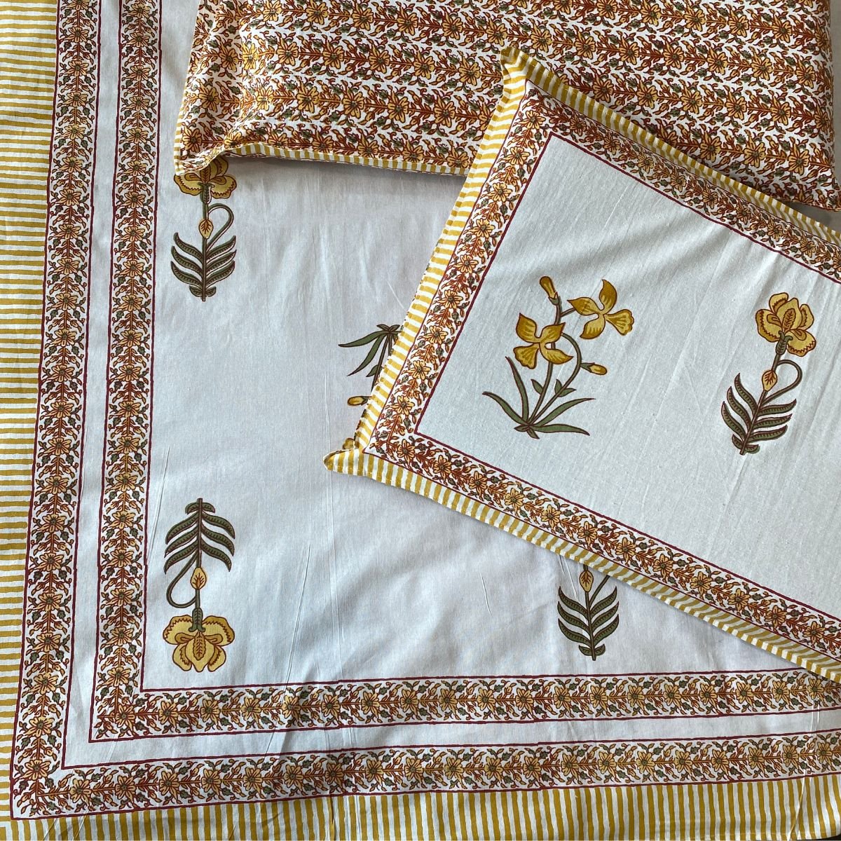 Baghphool Bedsheet Set 100% Cotton, King Size, 100" x 108" - Coral Slub -